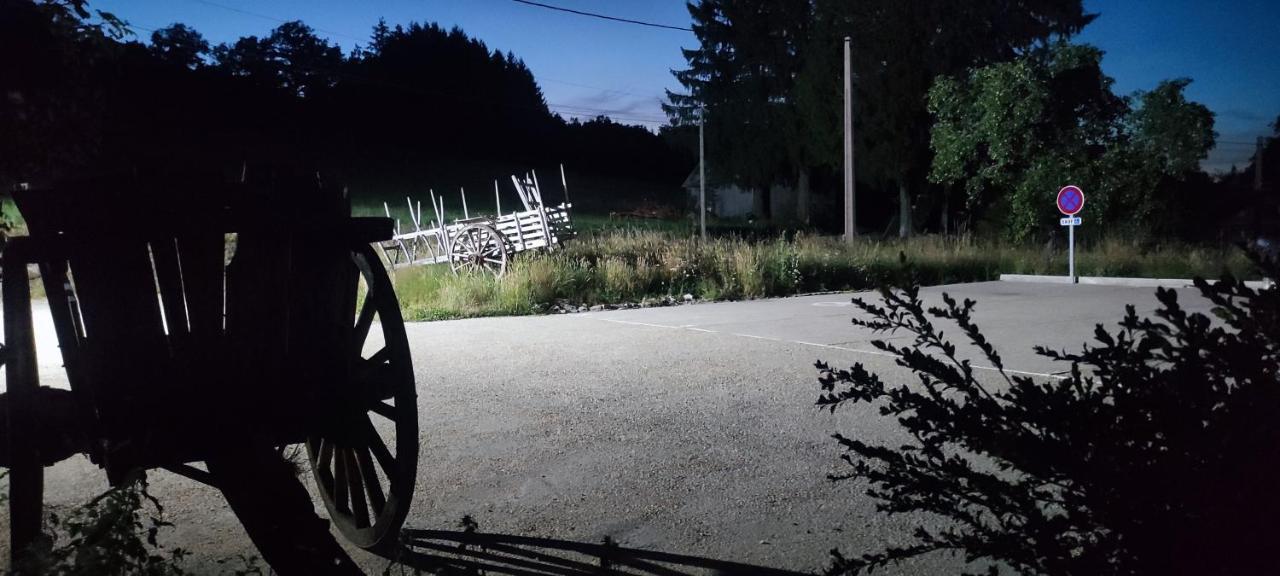 Royere-de-Vassiviere Le Pas Du Loupヴィラ エクステリア 写真
